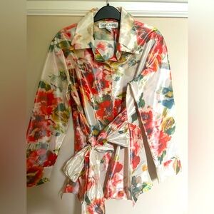 Beautiful taffeta tunic with sash. Size Large. NWT Red/ Ivory Floral